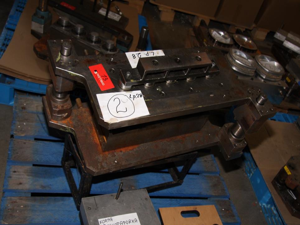 Plastic processing machines for plastic dishes-1